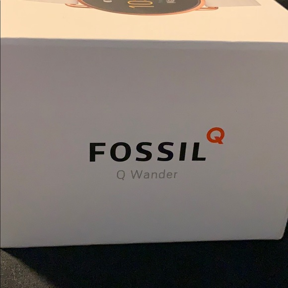 Fossil Q Wander Smart Watch - Picture 2 of 5
